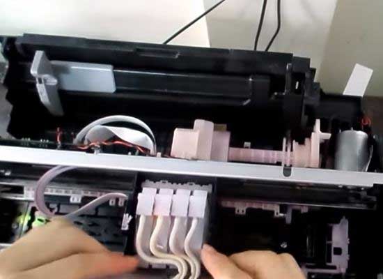 May-in-bi-tac-dau-phun-hay-sua-ngay-theo-cach-nay