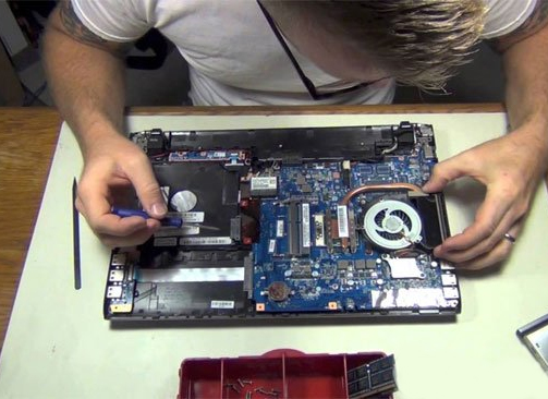 cach-don-gian-xu-ly-may-tinh-bi-tat-dot-ngot